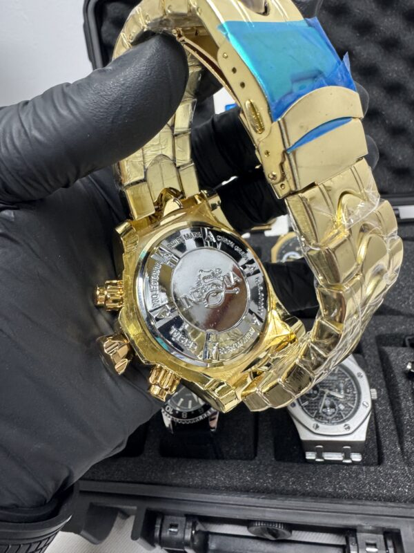 Invicta Inviota gold