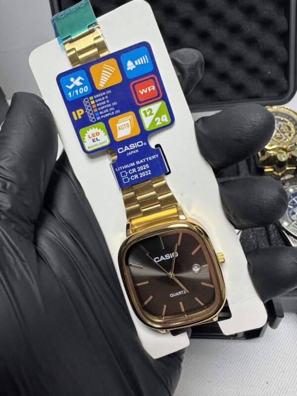 Casio quartz watch vintage Black Gold